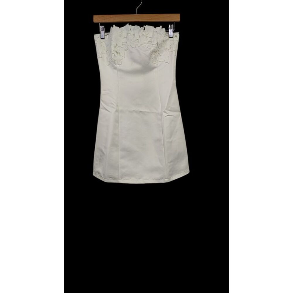 Lulu's Women Unforgettable Icon White Satin Strapless Floral Mini Dress
 XS